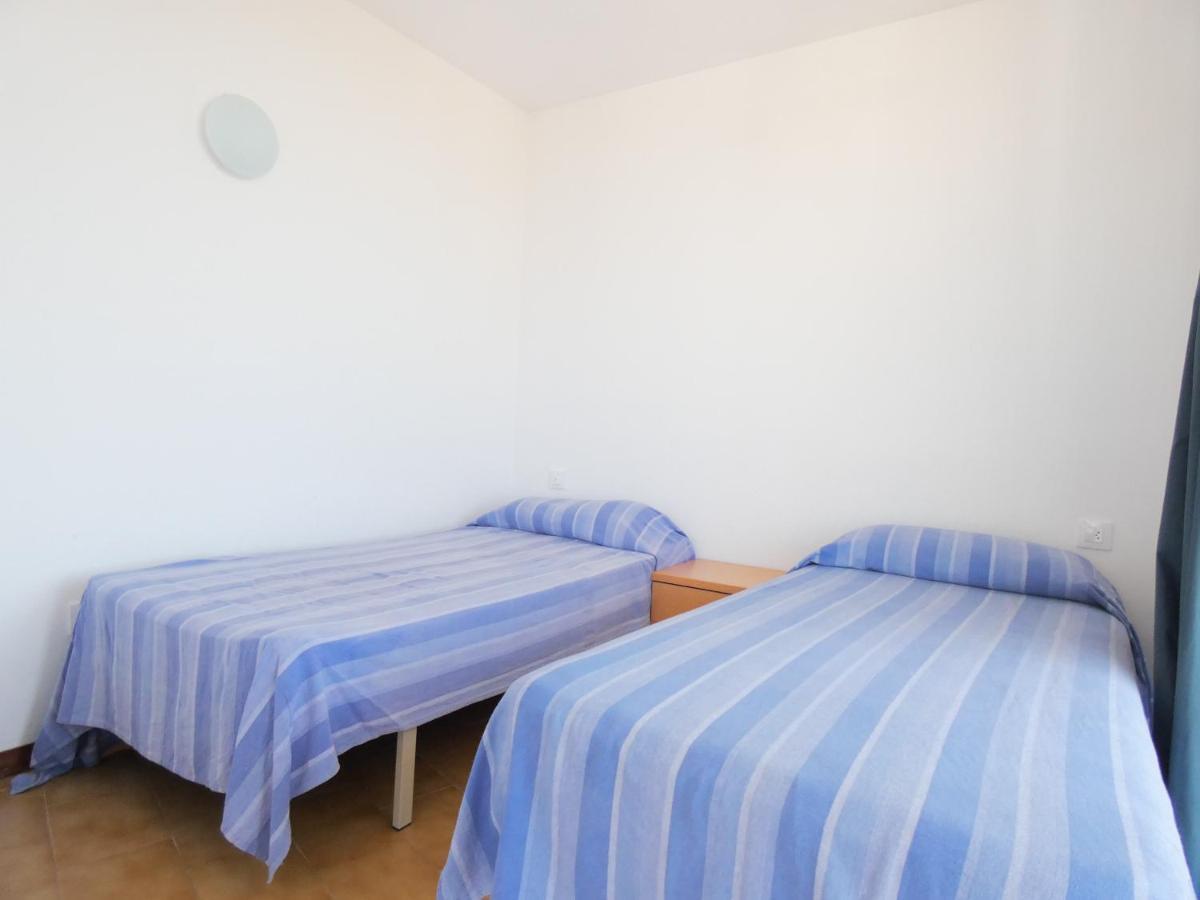 Bora 6-C Apartment Росес Екстериор снимка